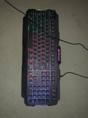 لوحة مفاتيح