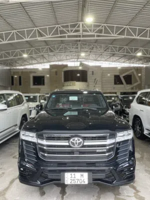 لاندكروزر فطيم ليمتيد بلاك ايديشن GXR 2025 مغلفه PPF