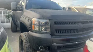 Used Chevrolet Silverado in Sharjah