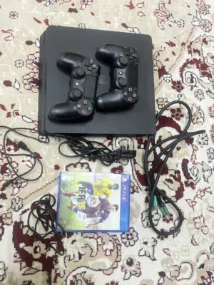 PlayStation 4 PlayStation for sale in Al Dakhiliya