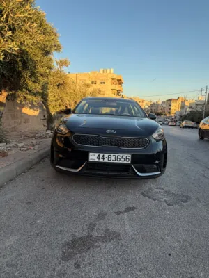 كيا نيرو 2019 للبيع لون اسود