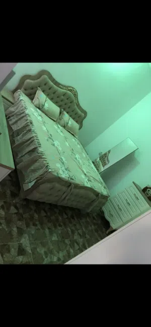 غرفة نوم مستعملة