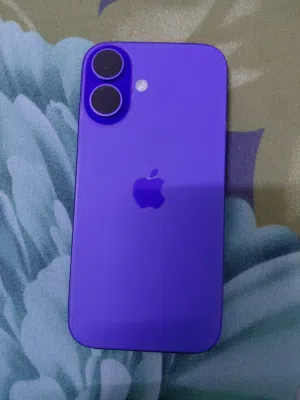 Iphone 16 128 GB no any single scratch exchange possible with 16 pro max or 17