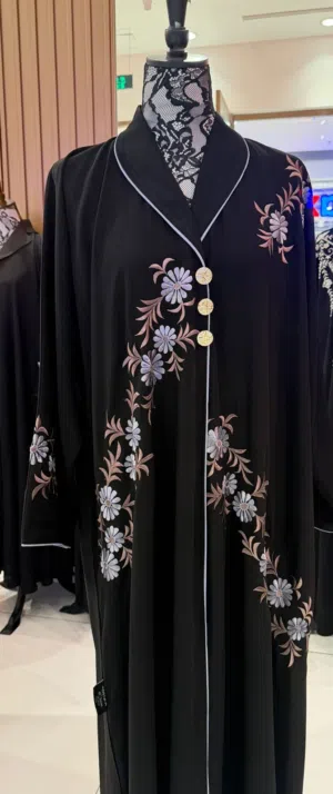 للبيع عبايات روعه