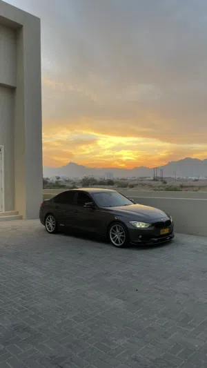 bmw 320i خليجي