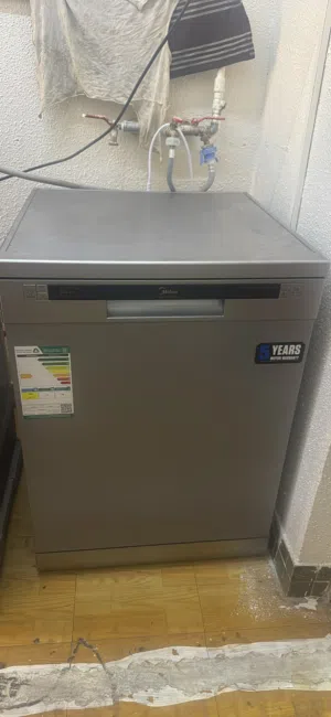 Midea dishwasher