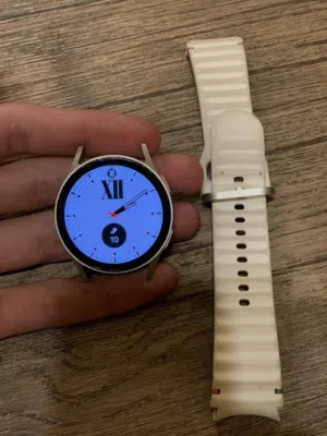 ساعة سامسونج الذكية الترا 7 (اصلي)مستعملة بحالة ممتازة - للبيع ( او بدل بساعة آبل- apple watch)
