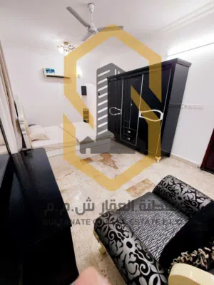 غرفة مفروشة جزئياً مع مطبخ تحضيري للعوائل و الموظفات في الانصب خلف نستو / شامل بدون عموله