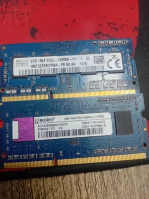 3 GB ram ddr3 , intel i3-3120M معالج كور اي 3 و رامات 3 غيغا