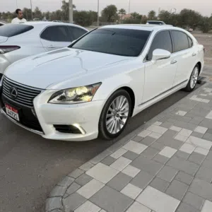 Used Lexus LS in Al Ain