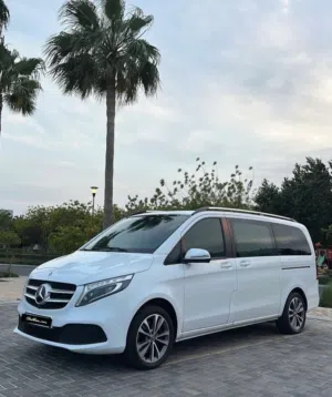 Mercedes Benz V250 - 2021