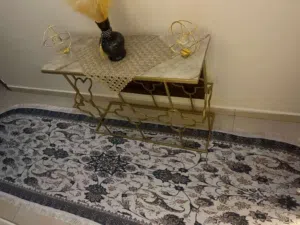 طقم طربيزات حديد وجه زجاج  وطقم سيرفيس حديد وجه خشب