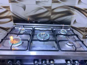 طباخ ايطالي رويال 90*60 قياساته كلشي بي شغال