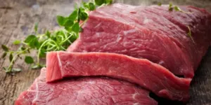 لحم بقر مطعومات بالوزن