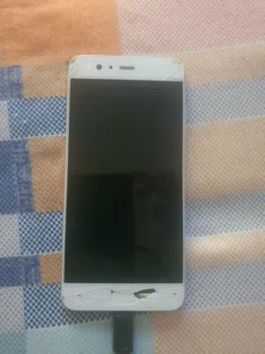 هاتف هواوي p 10 سعة الذاكره 64gb والرام 4gb بحاله شبه جديده فقط يحتاج له سوفتوير الزجاج الأمامي