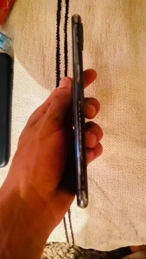 Apple iPhone XS Max 256 GB in Tripoli
