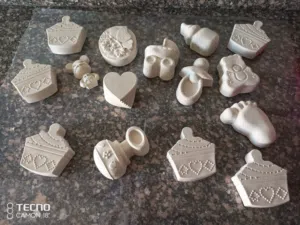 اشكال من الجبس للمناسبات واعياد الميلاد والمولود الجديد صبي أو بنت أشكال متنوعة