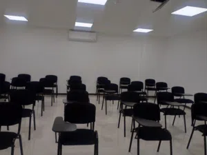 كرسي محاضرات / تجهيزات اثاث مدارس وروضات بمواصفات عاليه