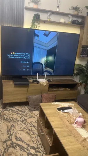 شاشه ماجيك بحاله ممتازه للبيع