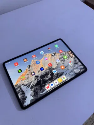شاومي باد 6 s pro مع حساب ببجي ممتاز