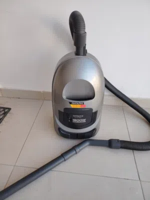 Hitachi Vacuum Cleaners for sale in Amman
