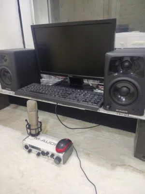 بكج استوديو منزلي متكامل
