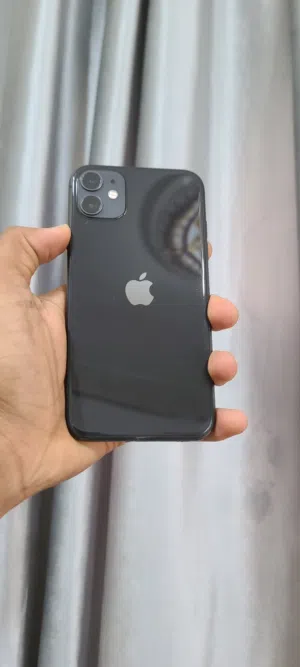 Apple iPhone 11 256 GB in Sana'a