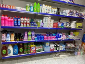 سوبر ماركت في الخزنة للبيع بسعر مغري