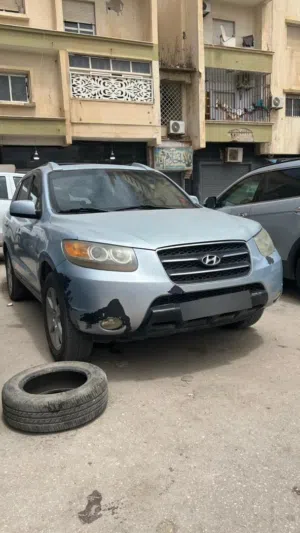 للبيع سنتافي 2009 محرك 27 المرغوب السعر 23000 وغير قابل للنقاش