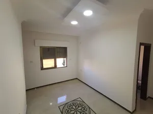 شقة فارغ فاخر سوبر ديلوكس لم يسكن بالقرب من اشاره الدوريات