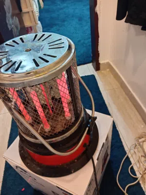 مدفئه كربائيه بحاله ممتازة