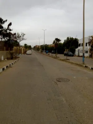شقه بمحافظه الجيزه بكمبوند هرم سيتي بحدائق اكتوبر بالعفش للبيع او للبدل باستديو باسكندريه قريب للبحر