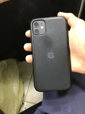 Apple iPhone 11 64 GB in Tripoli