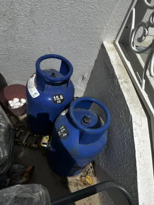 2 adnoc gas cylinder