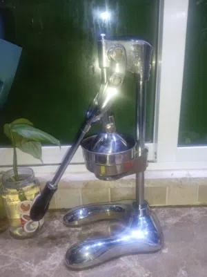 عصارة ستانلس للبيع اليوم فقط