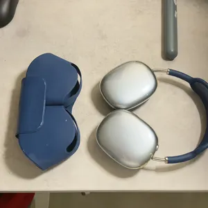 Headsets . Used2