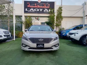 هيونداى سوناتا موديل 2016 خليجى مثبت سرعة تحكم رنجات حساسات بحالة ممتازة