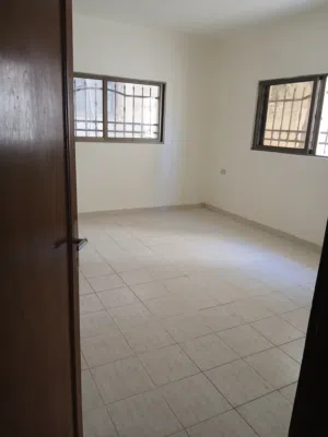 شقة أرضية للبيع بأجمل مواقع ماحص وبسعر مغري