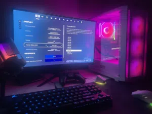 Gaming pc مستعمل شهر فقط RTX 5060 and 16Gb DDR5