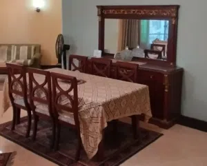 غرفة سفرة من مفكو حلوان خشب زان لسه في الضمان