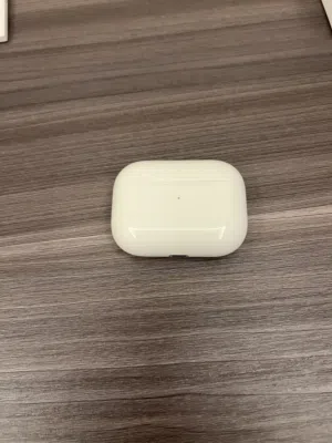 AirPods Pro للبيع