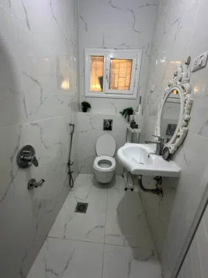 150 m2 5 Bedrooms Apartments for Sale in Tripoli Ghut Shaal