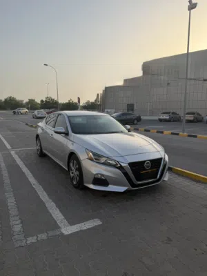 Used Nissan Altima in Al Batinah