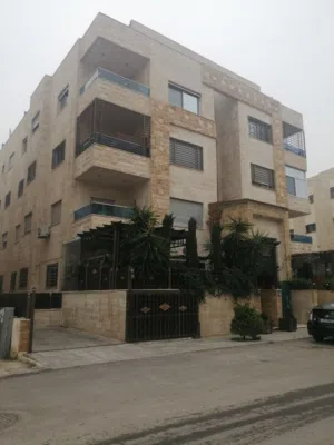 200 m2 3 Bedrooms Apartments for Sale in Amman Jabal Al Zohor
