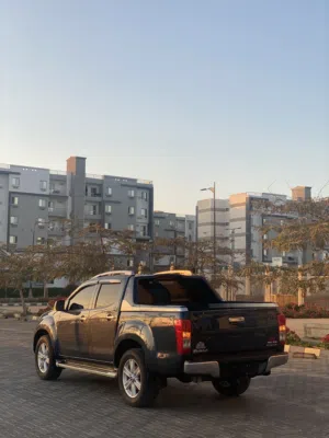 ايسوزو دوبل كابينه