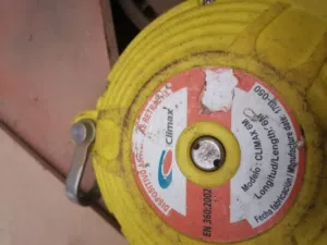 – فول أريستور كليماكس (Climax Fall Arrestor) مستعمل بحالة ممتازة