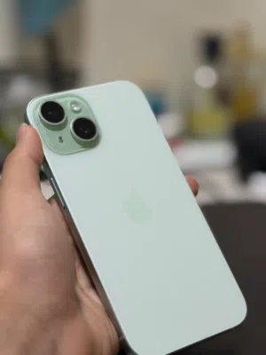 Apple iPhone 15 128 GB in Al Dakhiliya