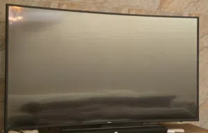 Samsung smart TV ,CURVED screen.