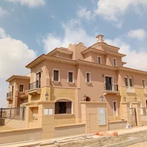 Quattro villa for sale  At citygate Qatari diar I'm the owner  No transfer fees  063907590
