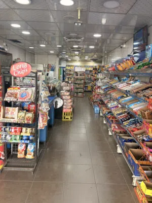سوبر ماركت للبيع 150 متر